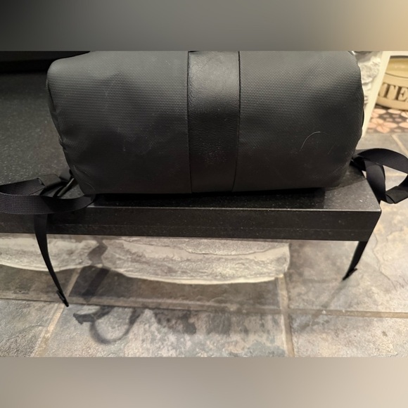 Rapha Regular Size Black Bikers Travel Reflective Backpack - Picture 13 of 13